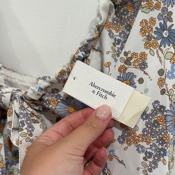 Floral Sleeveless Dress NWT - Picture 5 of 6